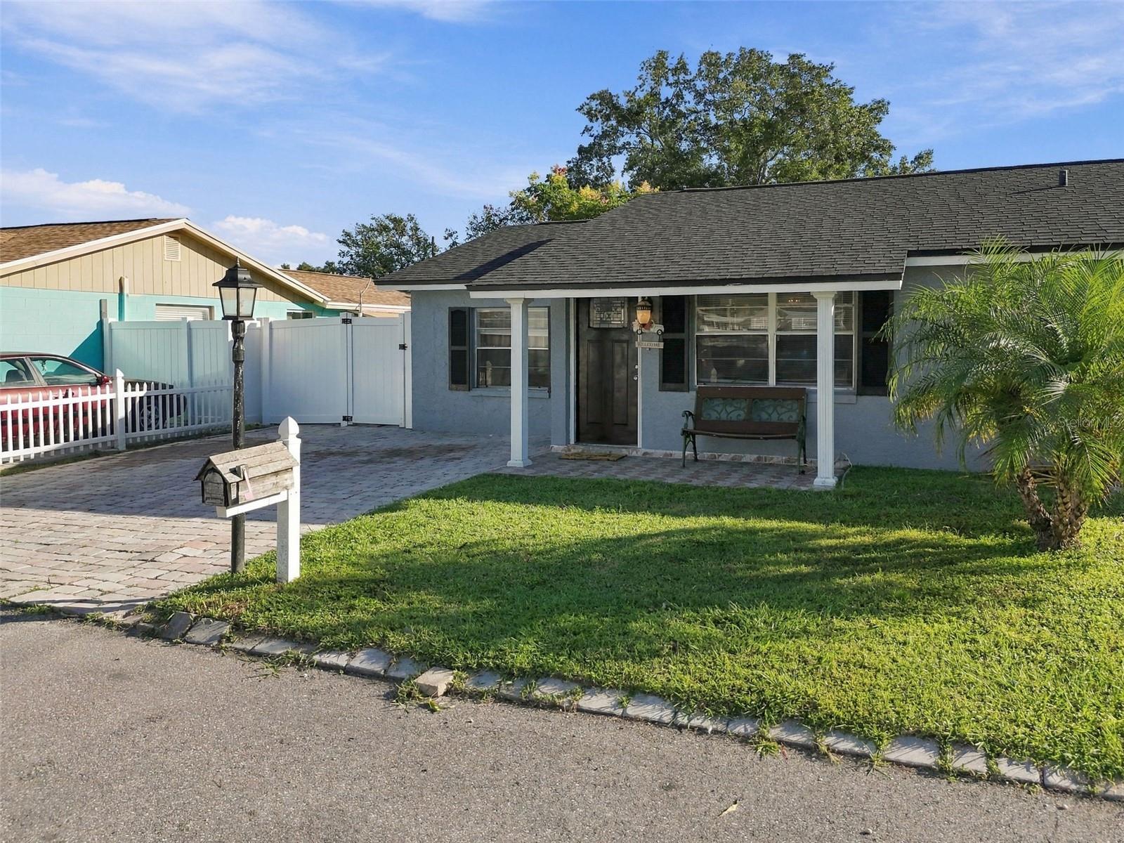 10118 WHEATLEY HILLS COURT, Tampa, FL 33615