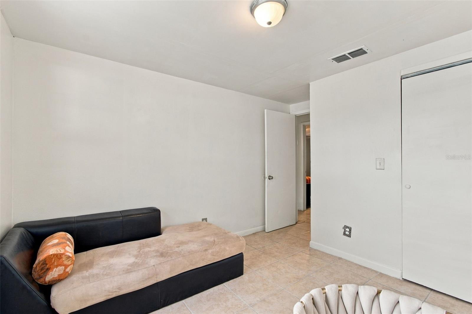 10118 WHEATLEY HILLS COURT, Tampa, FL 33615