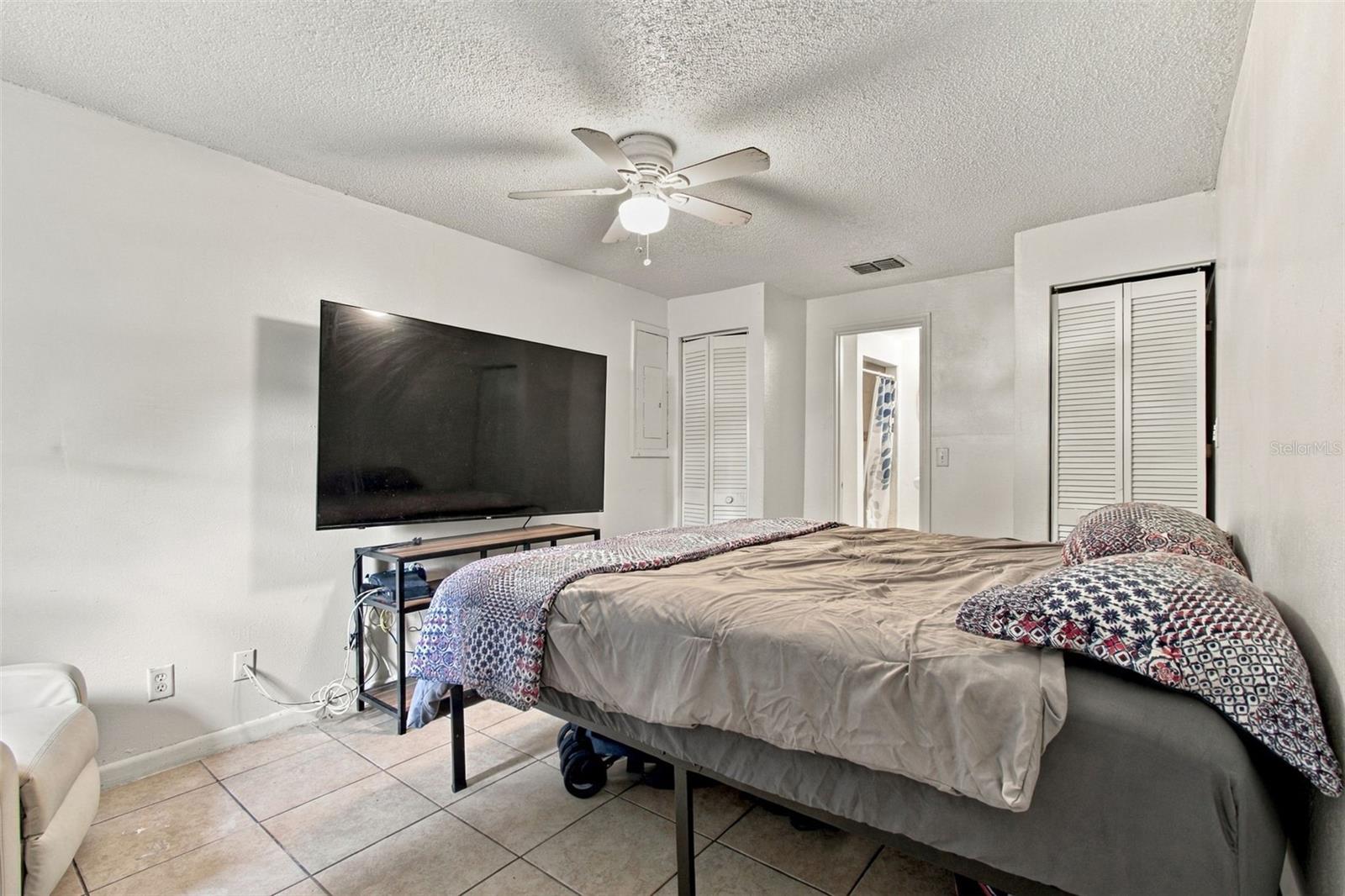 10118 WHEATLEY HILLS COURT, Tampa, FL 33615