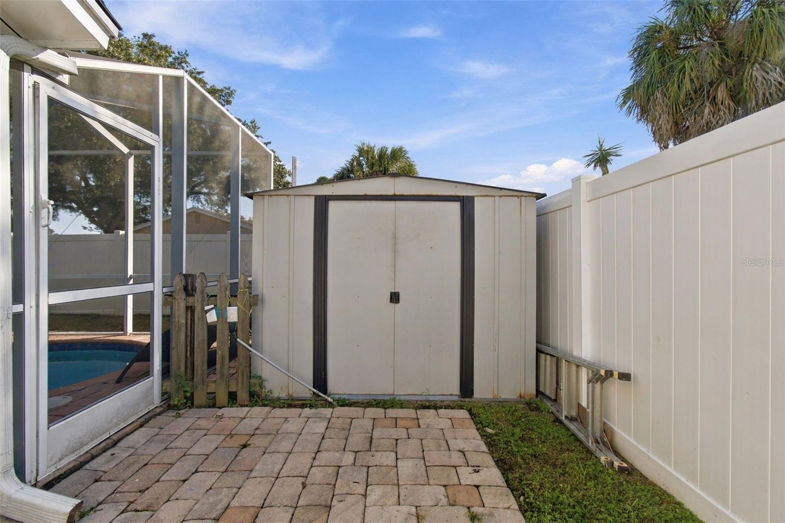 10118 WHEATLEY HILLS COURT, Tampa, FL 33615
