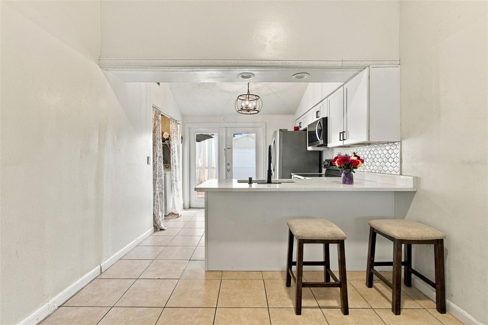 10118 WHEATLEY HILLS COURT, Tampa, FL 33615