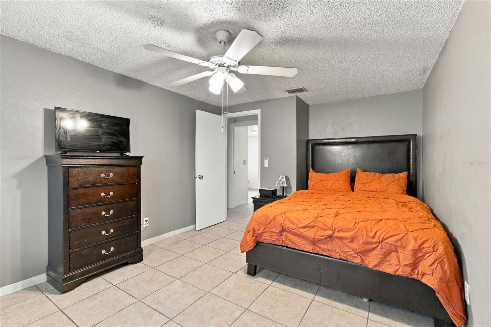 10118 WHEATLEY HILLS COURT, Tampa, FL 33615