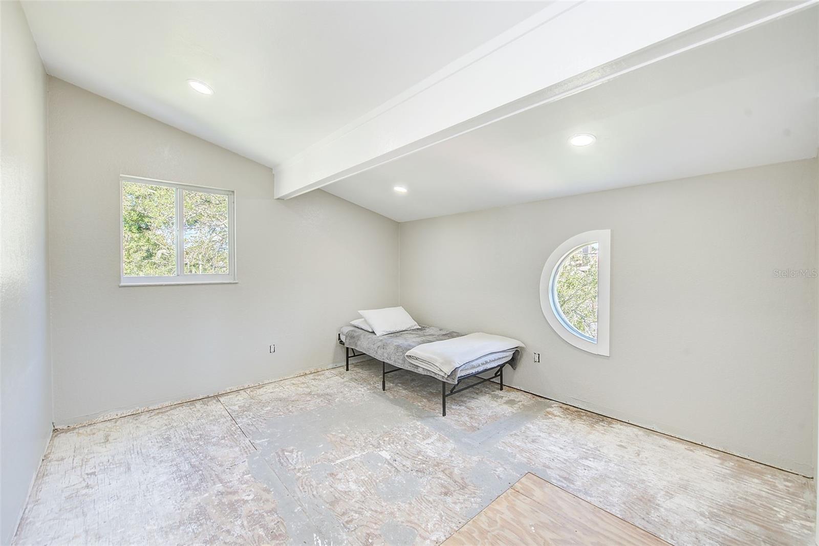 7400 140TH STREET, Seminole, FL 33776