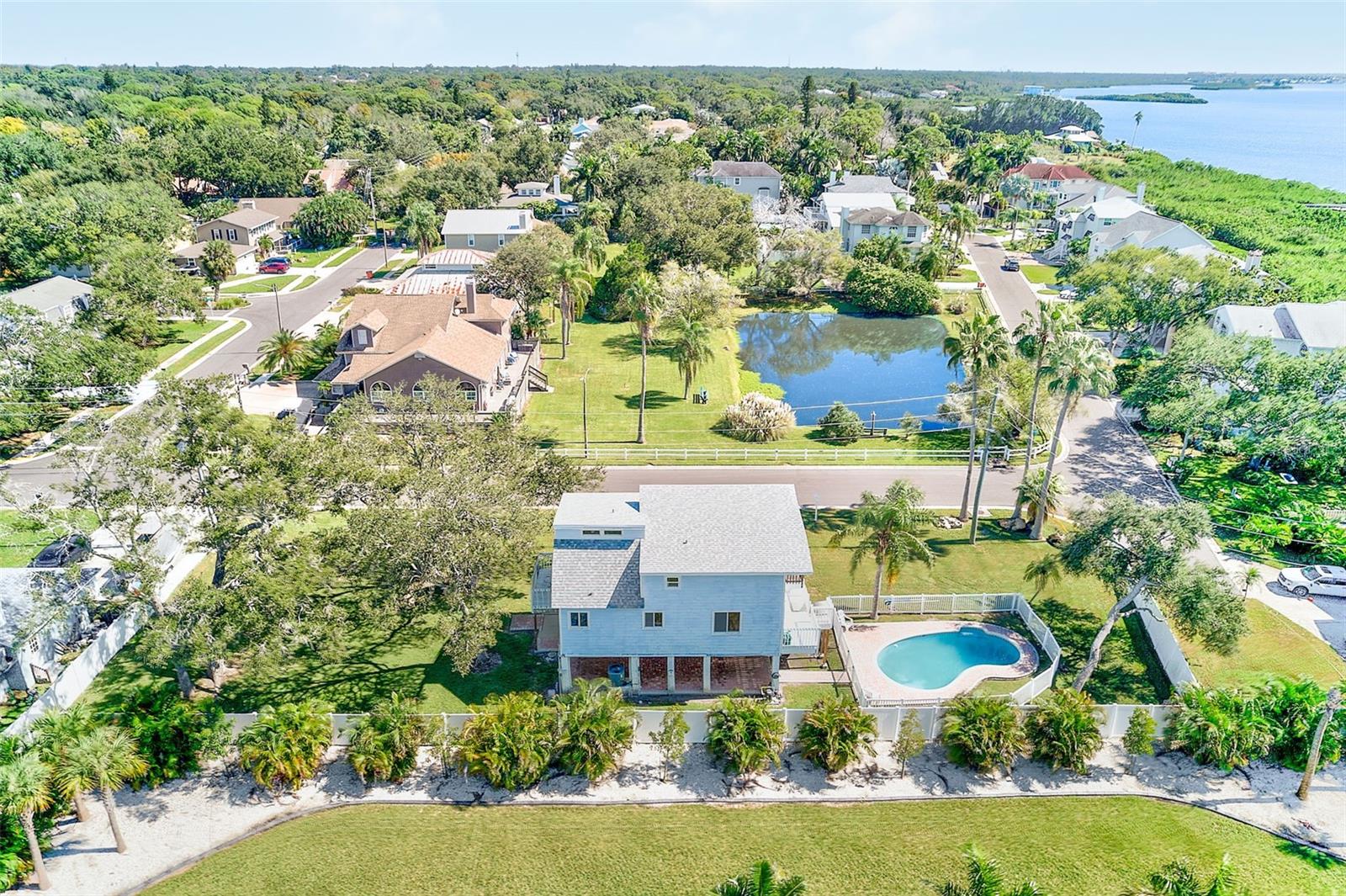 7400 140TH STREET, Seminole, FL 33776