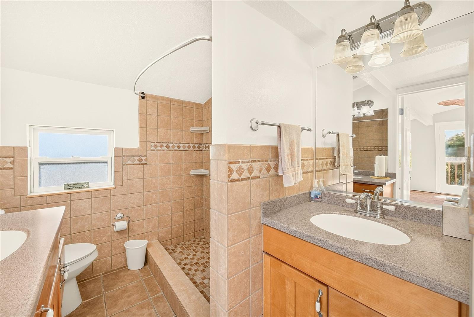 7400 140TH STREET, Seminole, FL 33776