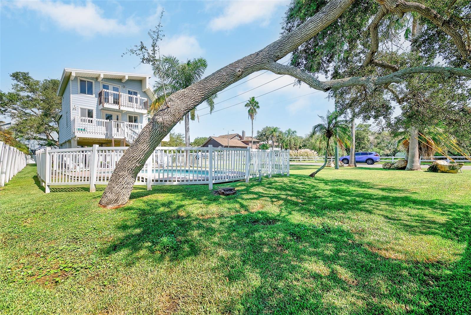 7400 140TH STREET, Seminole, FL 33776