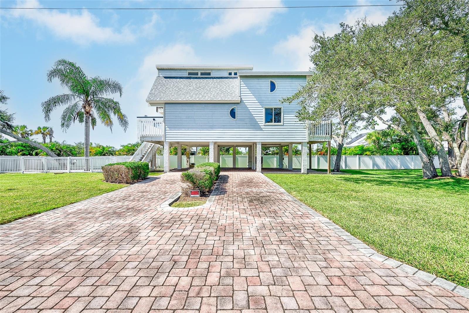 7400 140TH STREET, Seminole, FL 33776