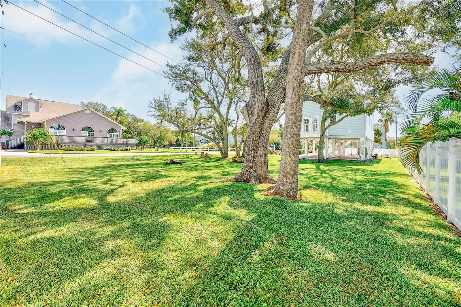 7400 140TH STREET, Seminole, FL 33776