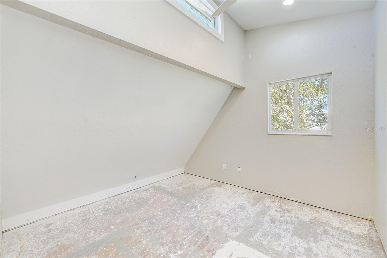 7400 140TH STREET, Seminole, FL 33776
