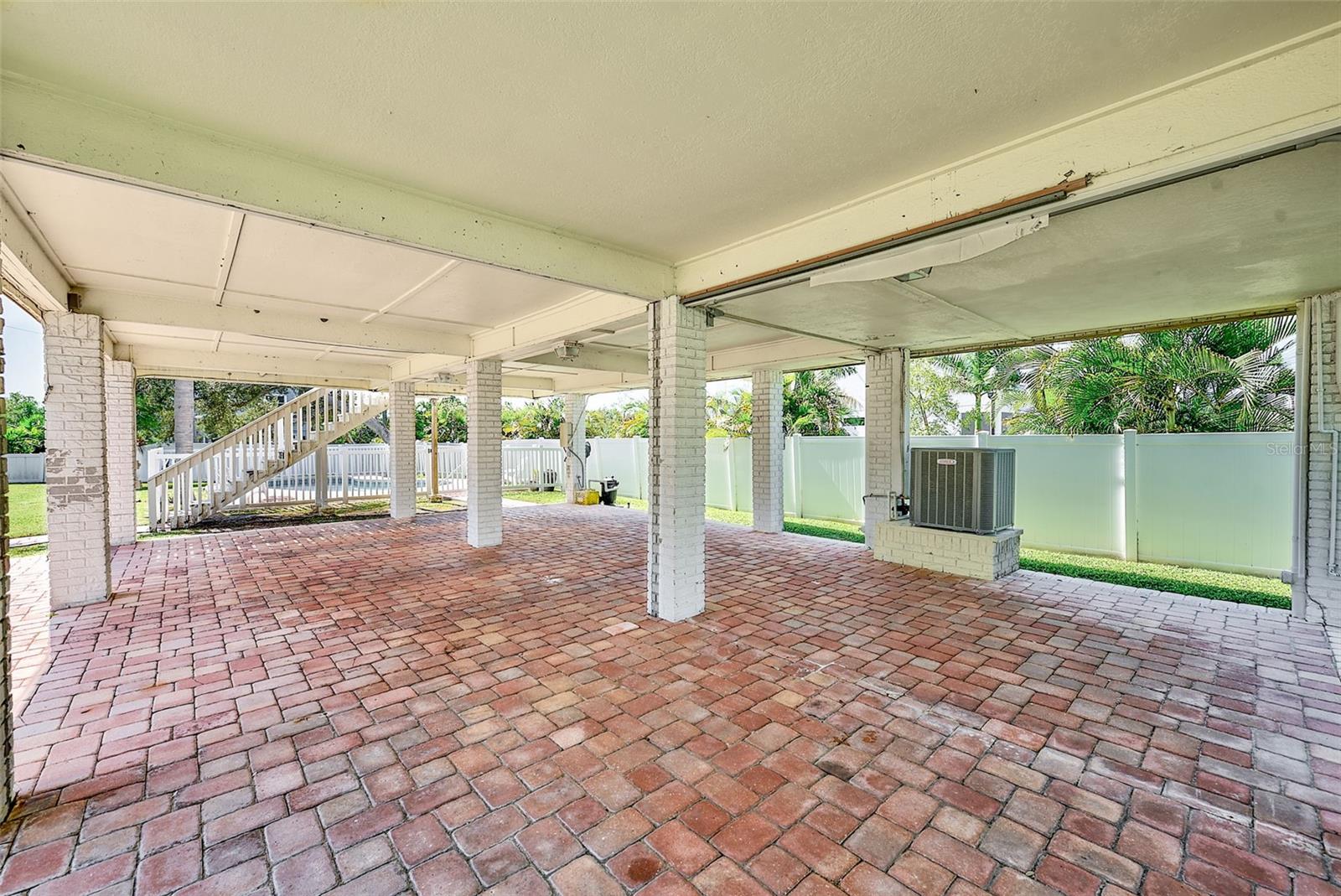 7400 140TH STREET, Seminole, FL 33776