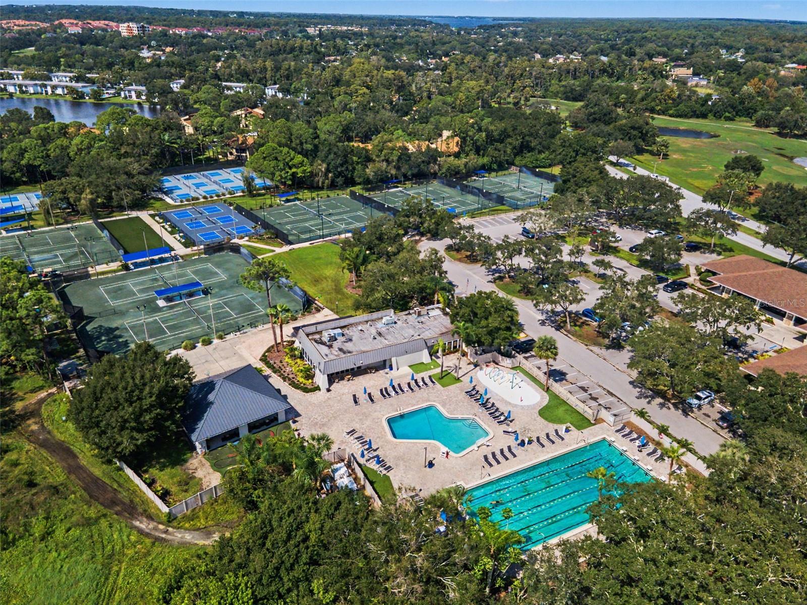 1829 FOXBORO COURT, Oldsmar, FL 34677