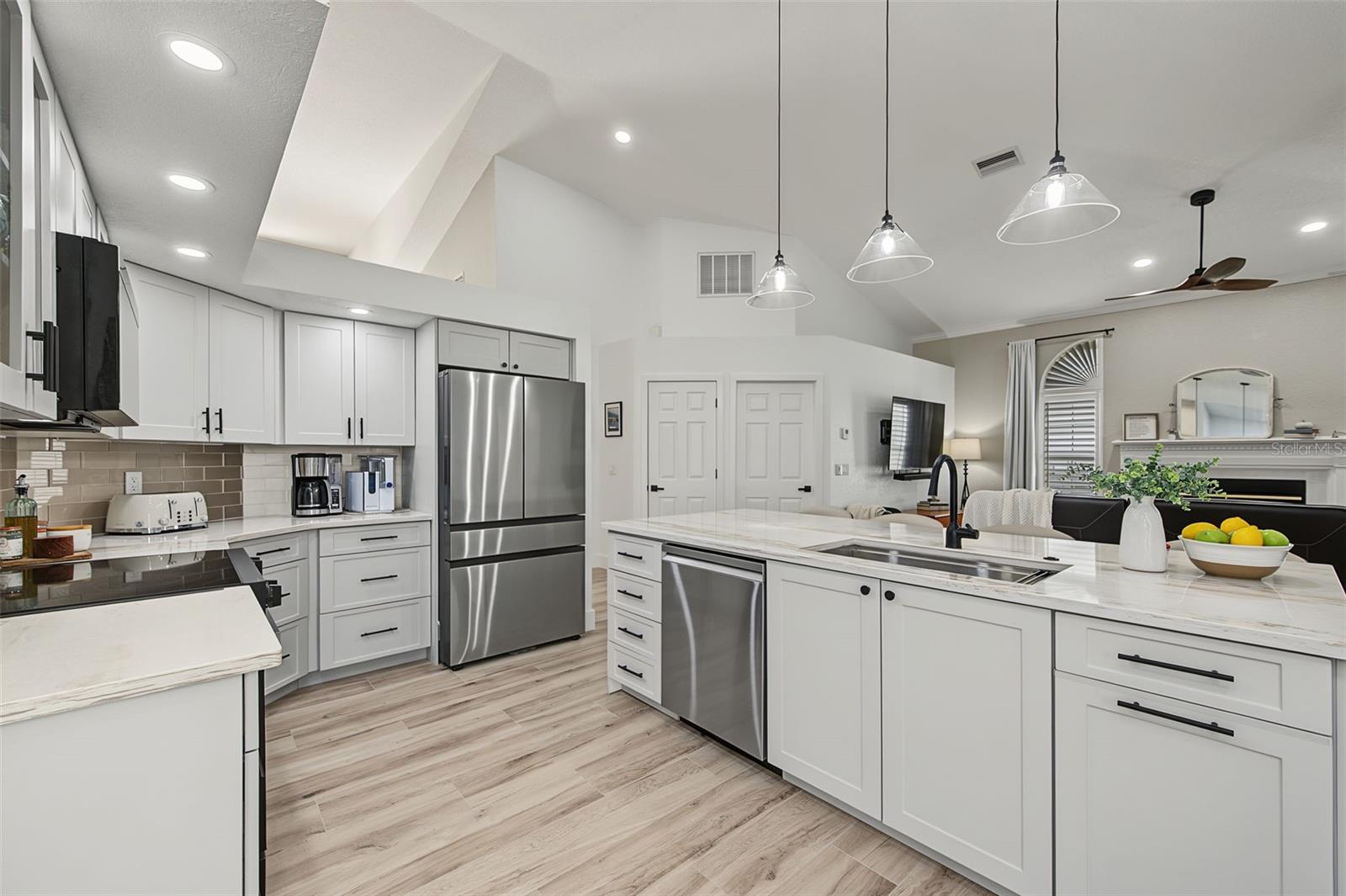 1829 FOXBORO COURT, Oldsmar, FL 34677