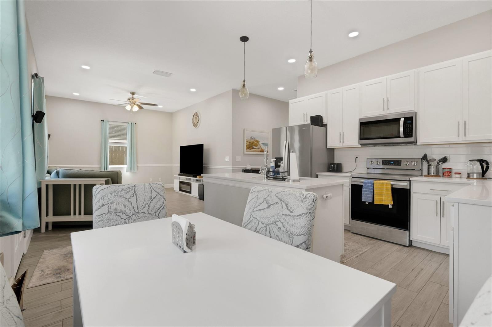1615 WILMAR AVENUE, Tarpon Springs, FL 34689