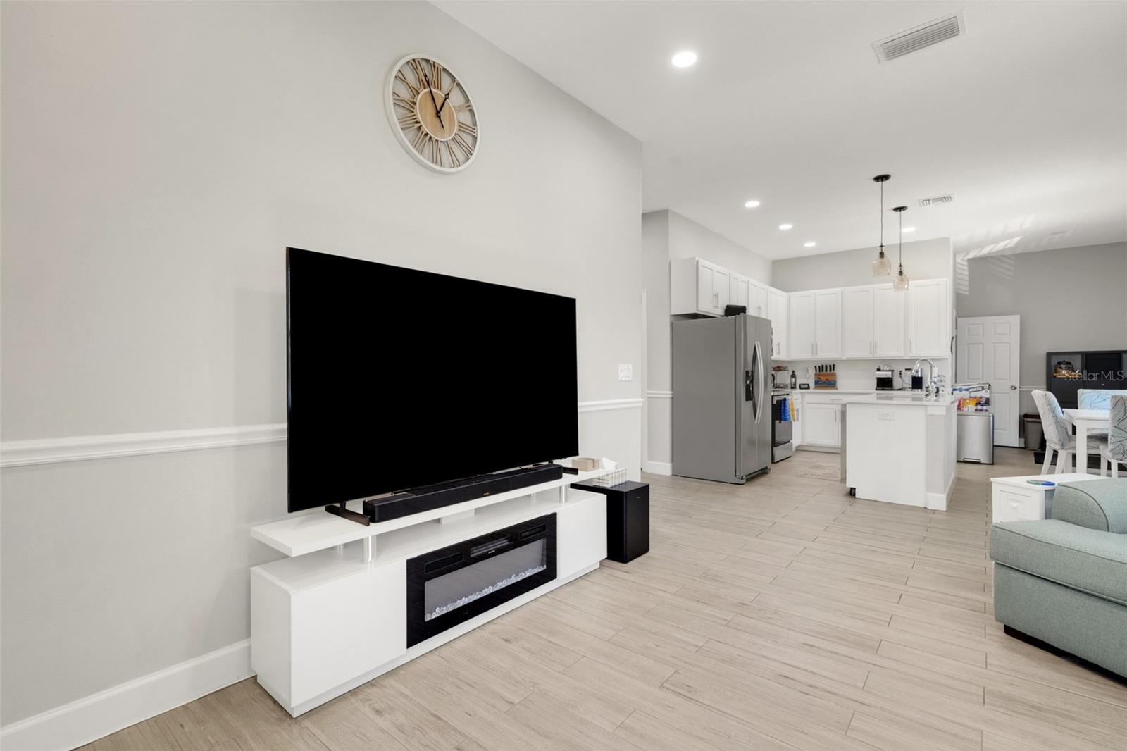 1615 WILMAR AVENUE, Tarpon Springs, FL 34689