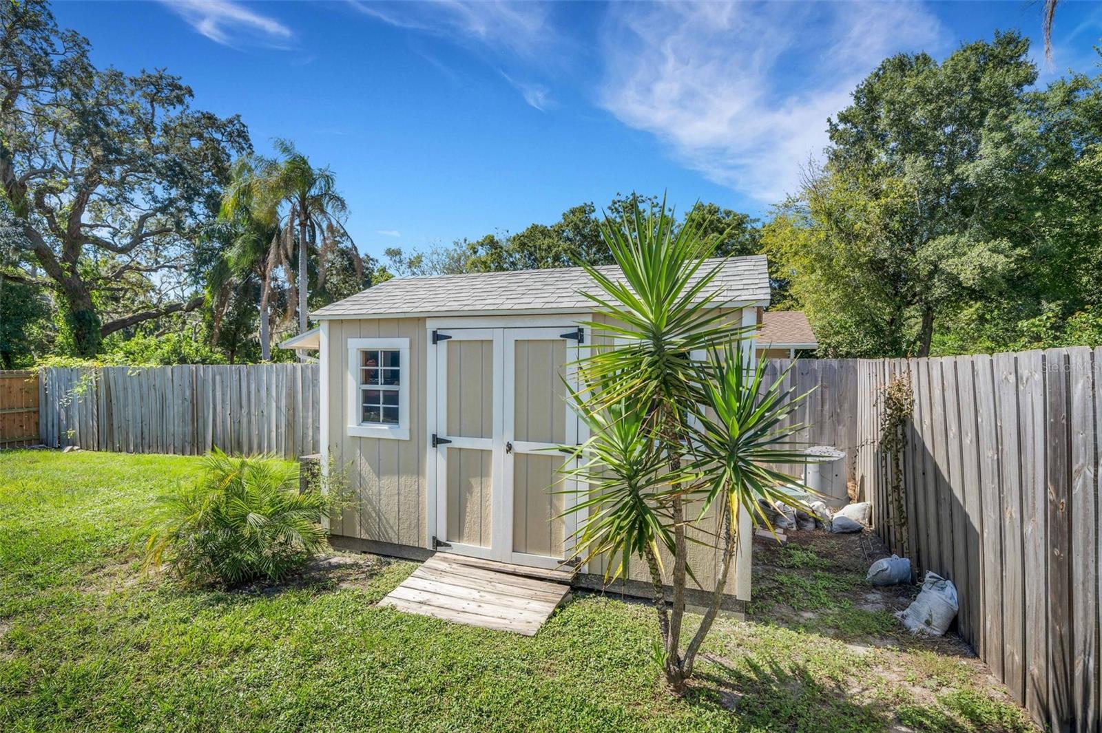 1615 WILMAR AVENUE, Tarpon Springs, FL 34689