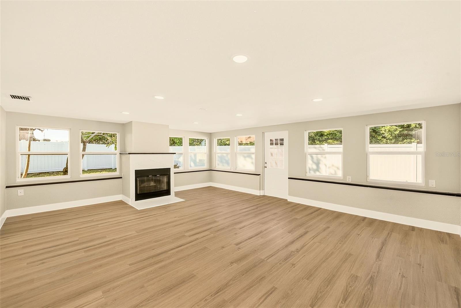 1902 42ND STREET W, Bradenton, FL 34205