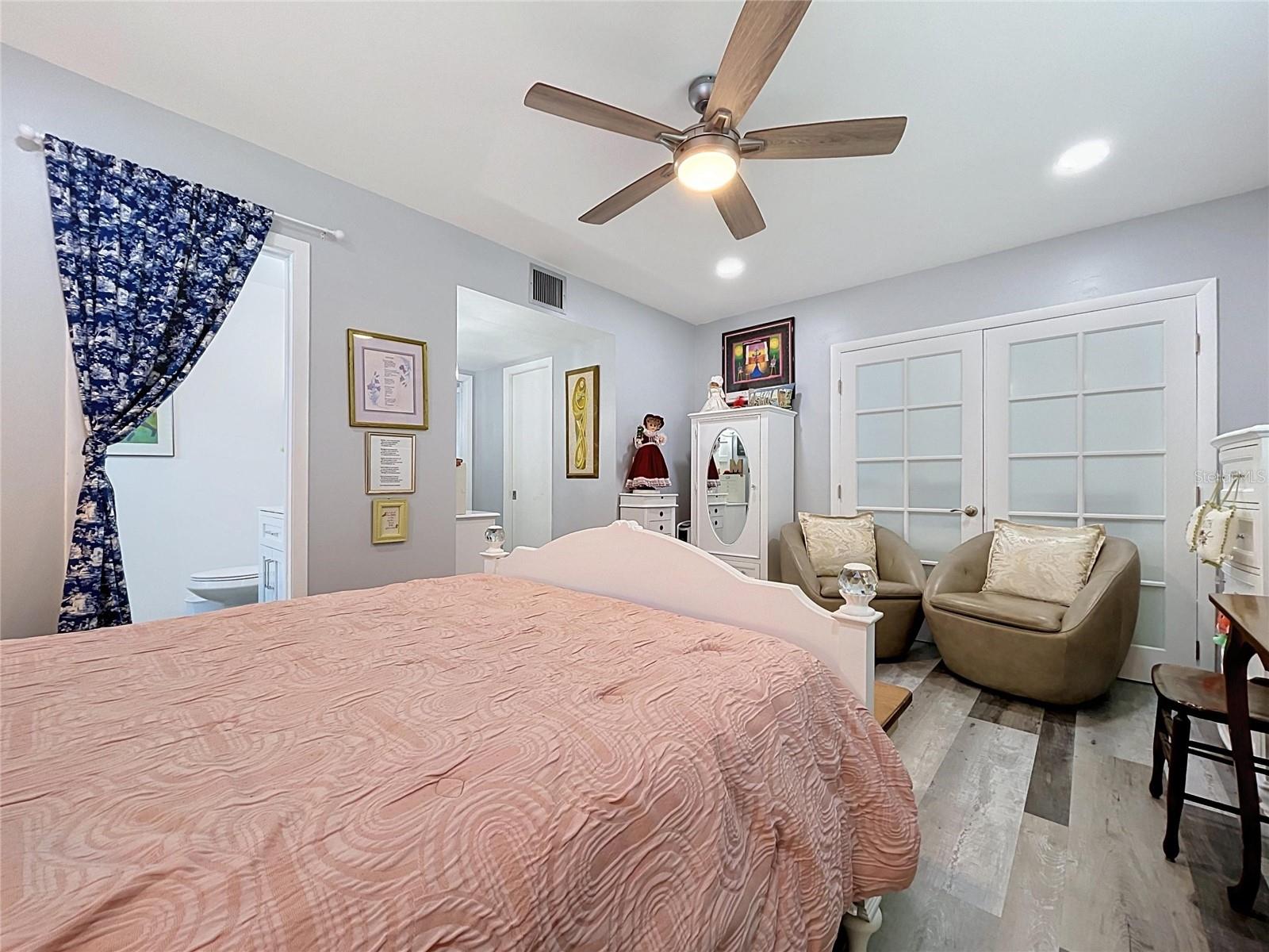 621 OAKMONT AVENUE, Sun City Center, FL 33573