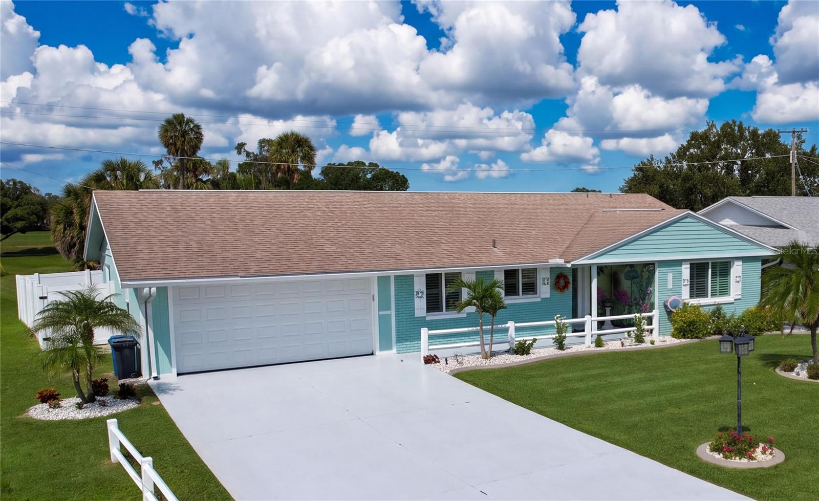 621 OAKMONT AVENUE, Sun City Center, FL 33573