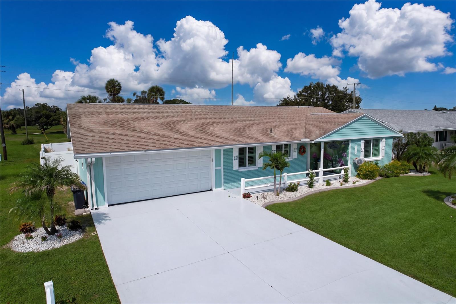 621 OAKMONT AVENUE, Sun City Center, FL 33573