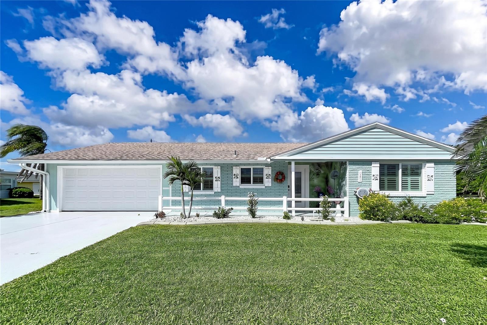 621 OAKMONT AVENUE, Sun City Center, FL 33573