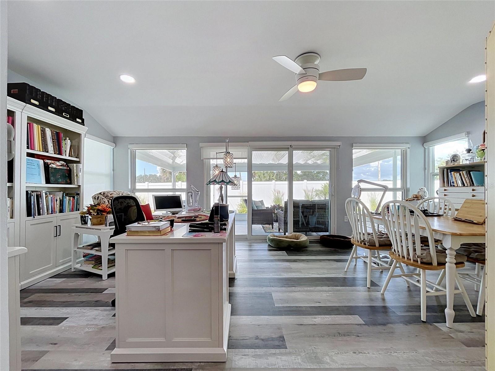 621 OAKMONT AVENUE, Sun City Center, FL 33573