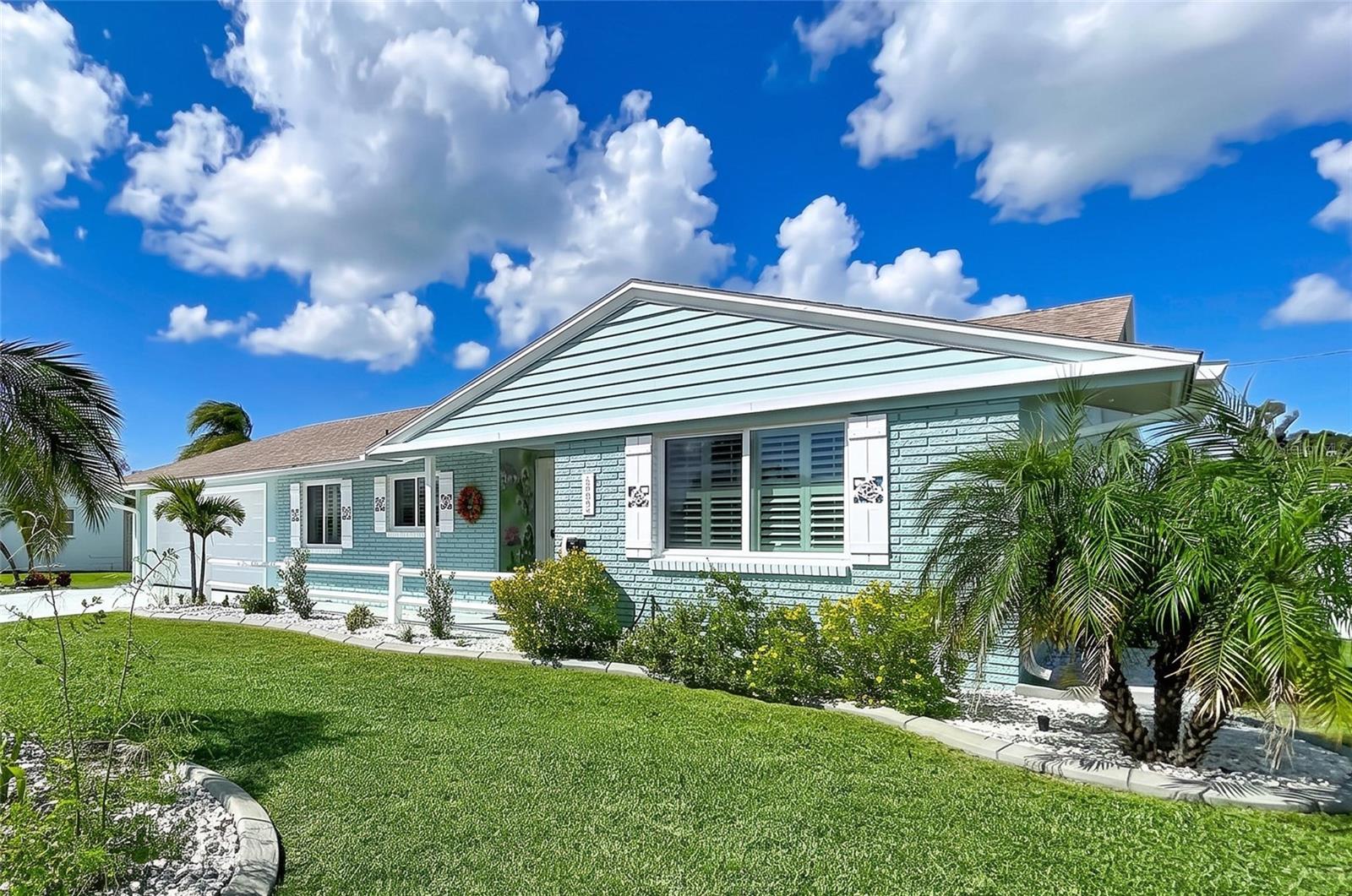 621 OAKMONT AVENUE, Sun City Center, FL 33573
