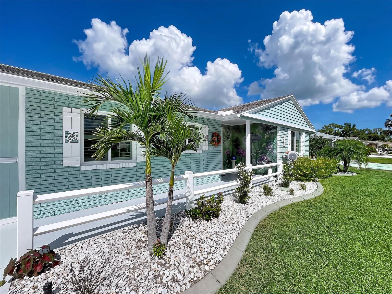621 OAKMONT AVENUE, Sun City Center, FL 33573
