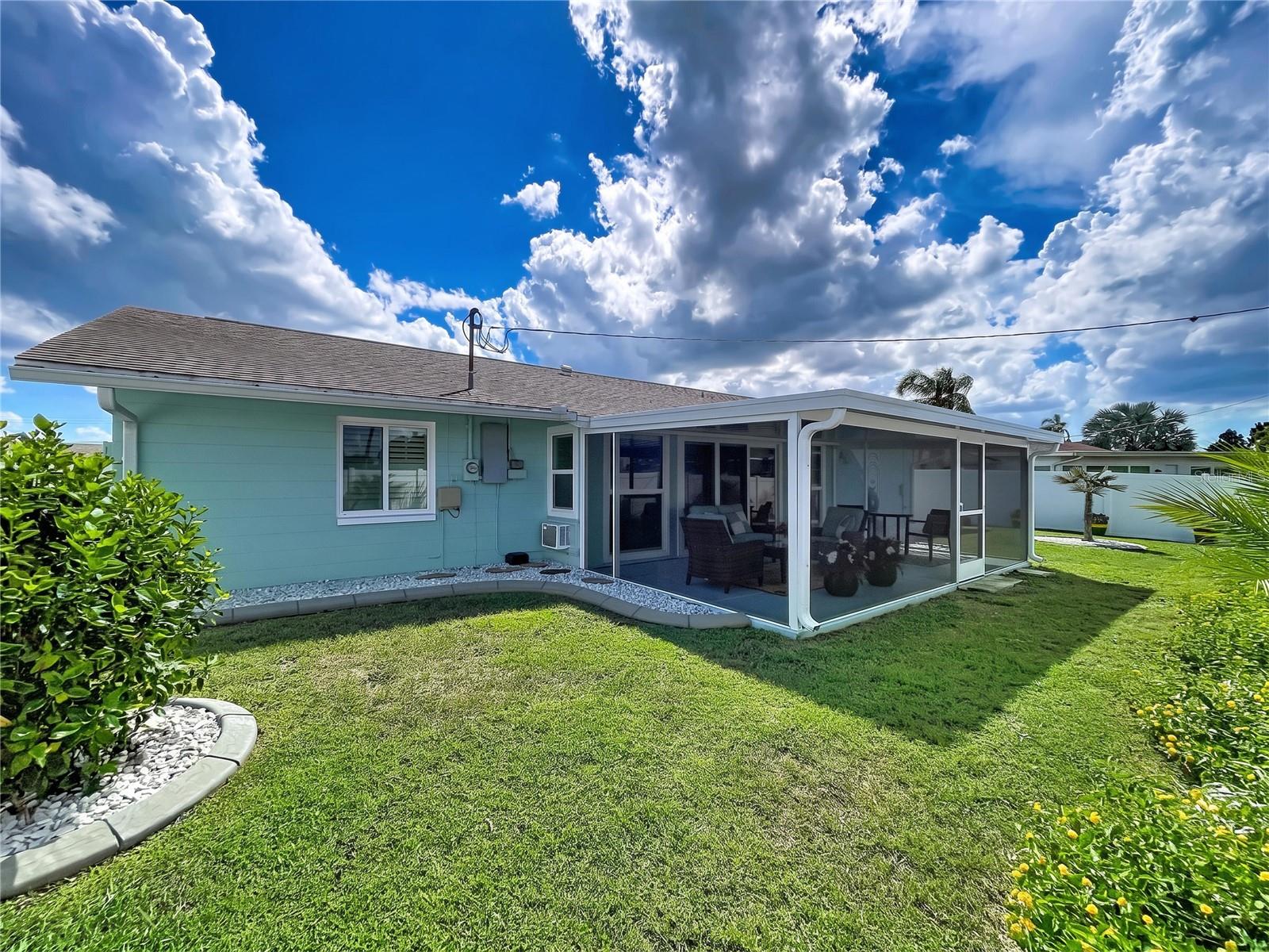 621 OAKMONT AVENUE, Sun City Center, FL 33573