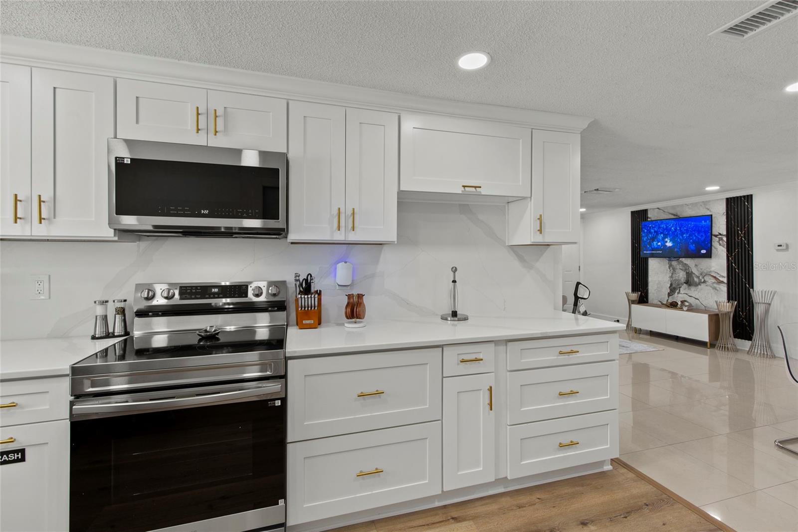 1752 FAIRFIELD STREET, Holiday, FL 34691