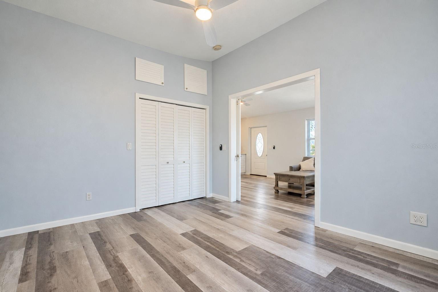 3219 46TH STREET N, St Petersburg, FL 33713