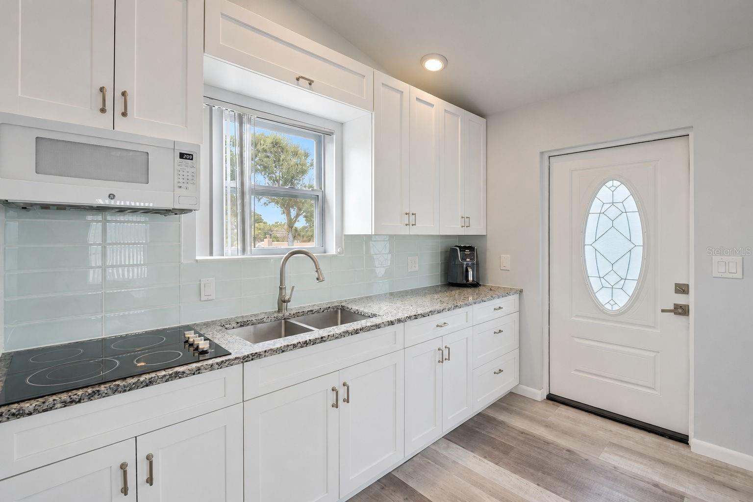 3219 46TH STREET N, St Petersburg, FL 33713