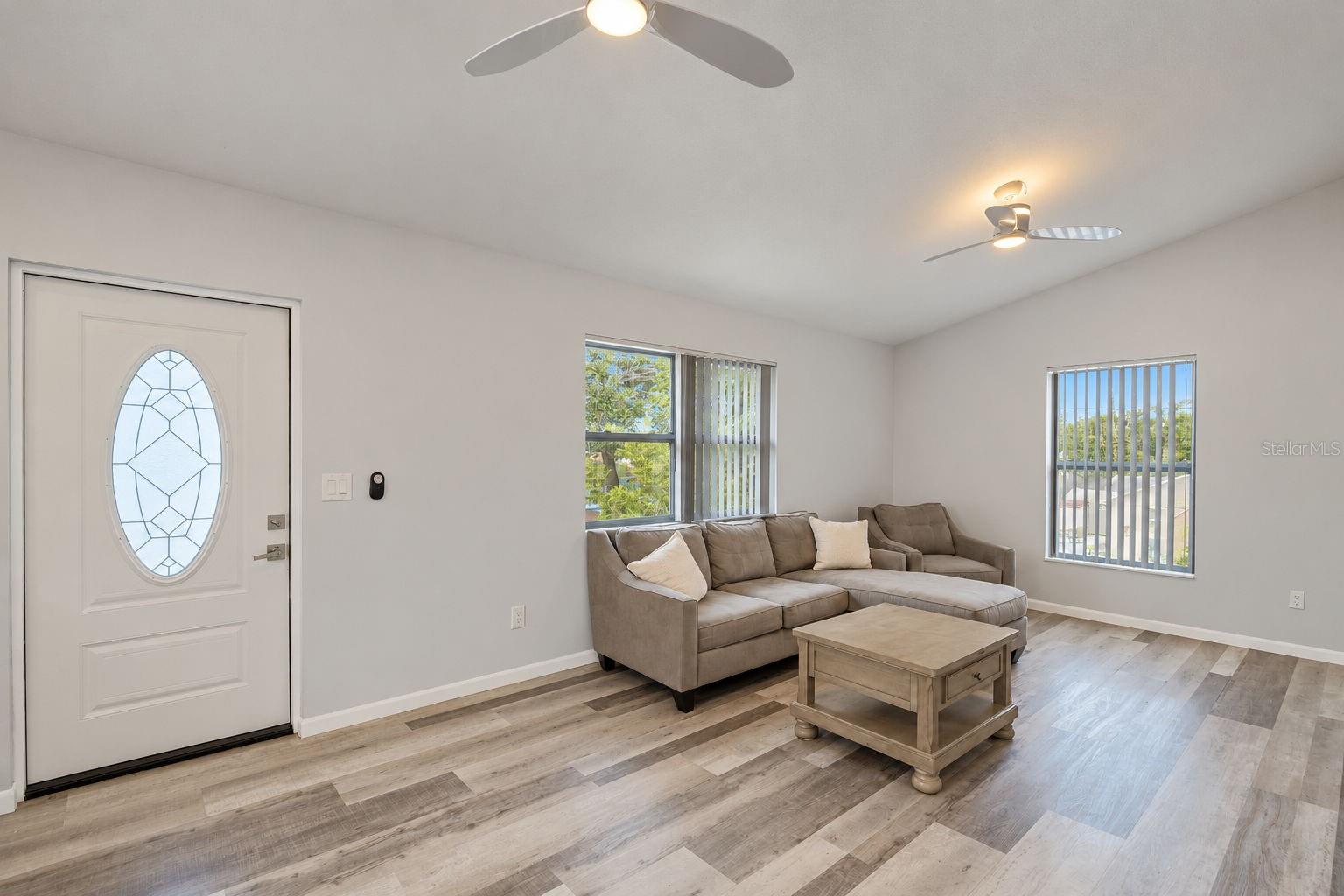 3219 46TH STREET N, St Petersburg, FL 33713