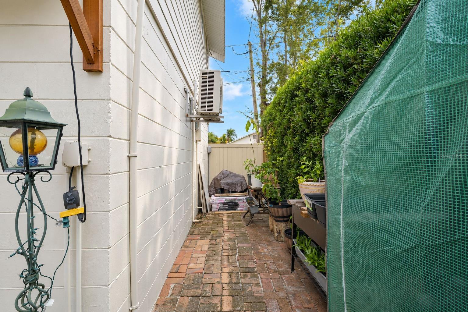 3219 46TH STREET N, St Petersburg, FL 33713