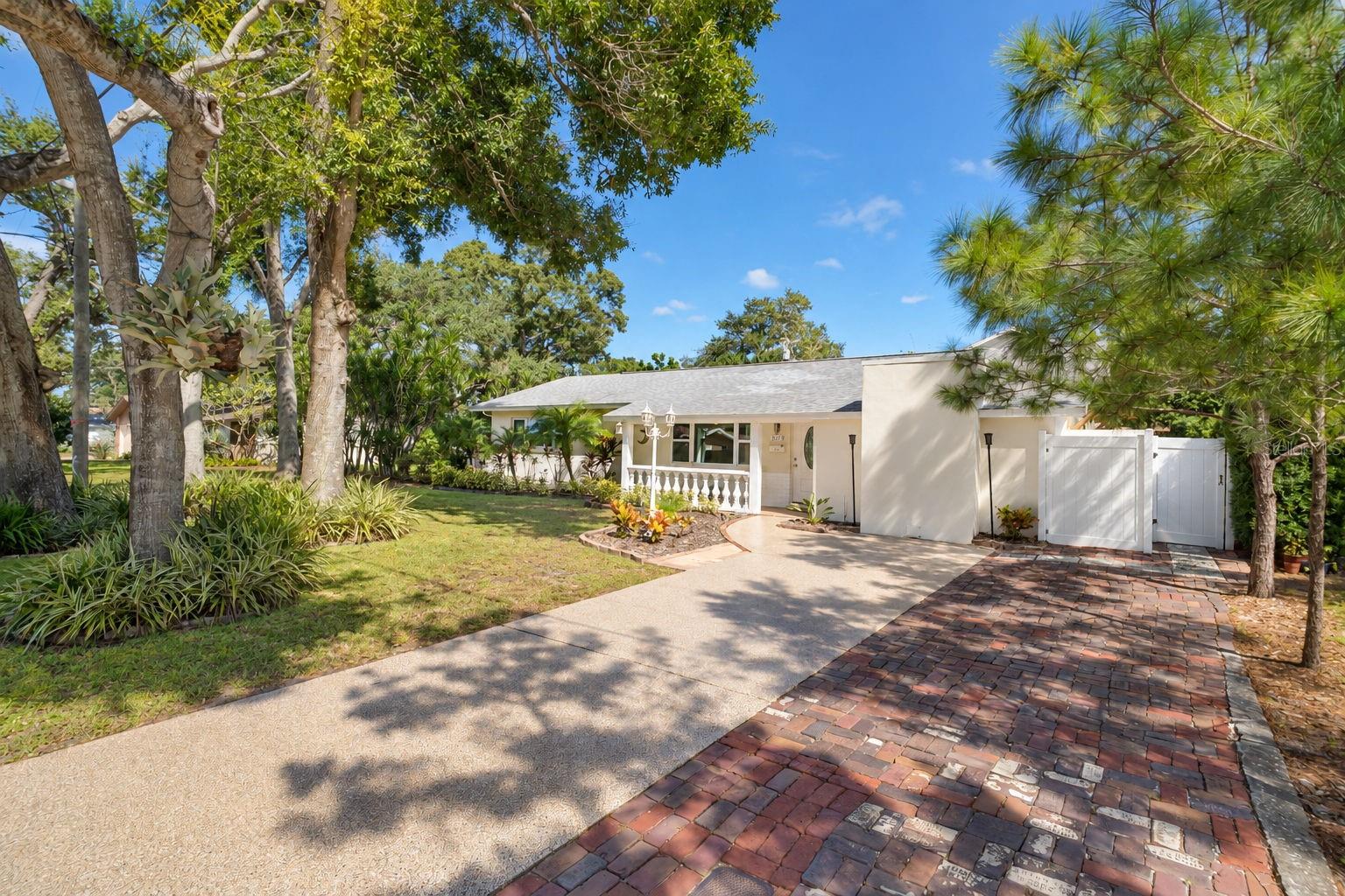 3219 46TH STREET N, St Petersburg, FL 33713