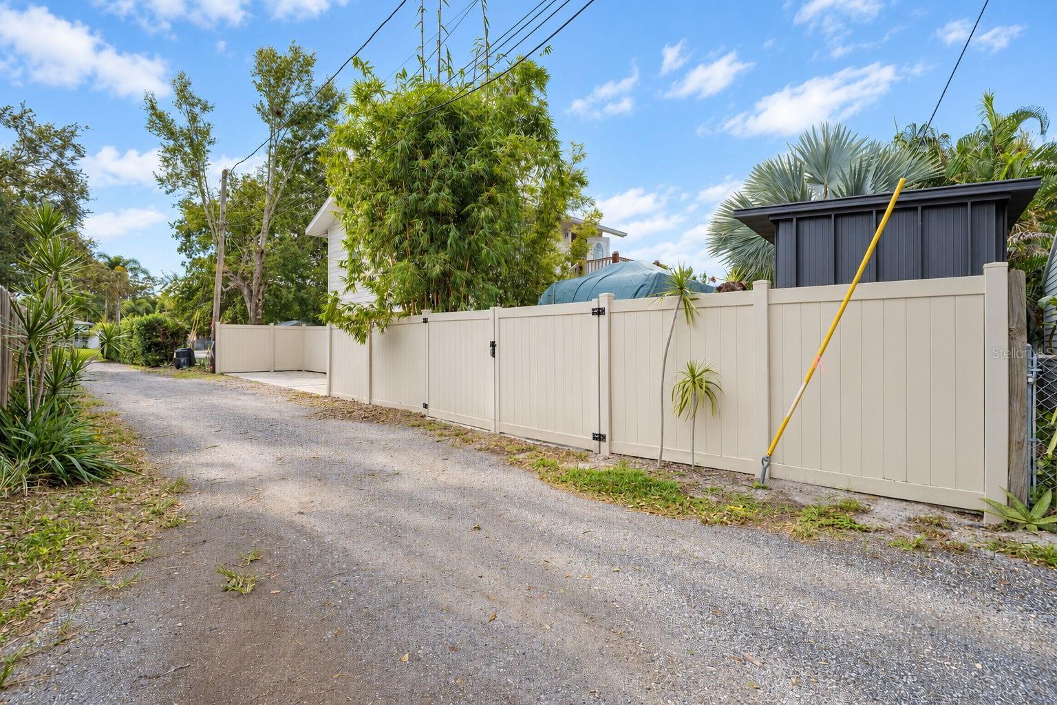 3219 46TH STREET N, St Petersburg, FL 33713
