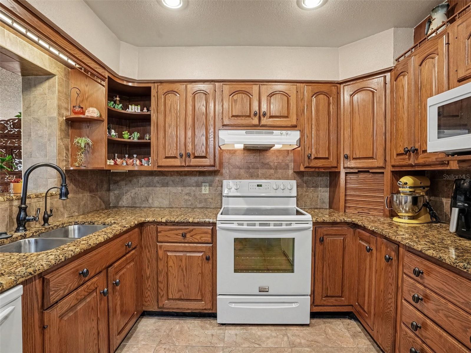 1208 PLEASANT PLACE, Lakeland, FL 33801