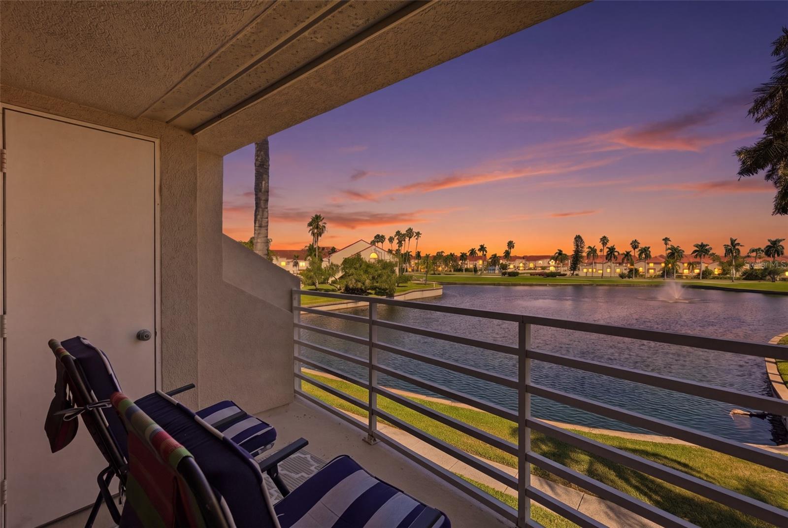 6100 BAHIA DEL MAR CIRCLE, #204, St Petersburg, FL 33715