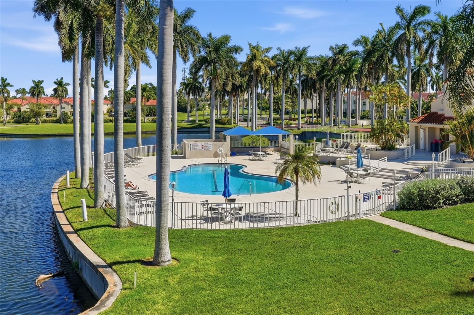 6100 BAHIA DEL MAR CIRCLE, #204, St Petersburg, FL 33715