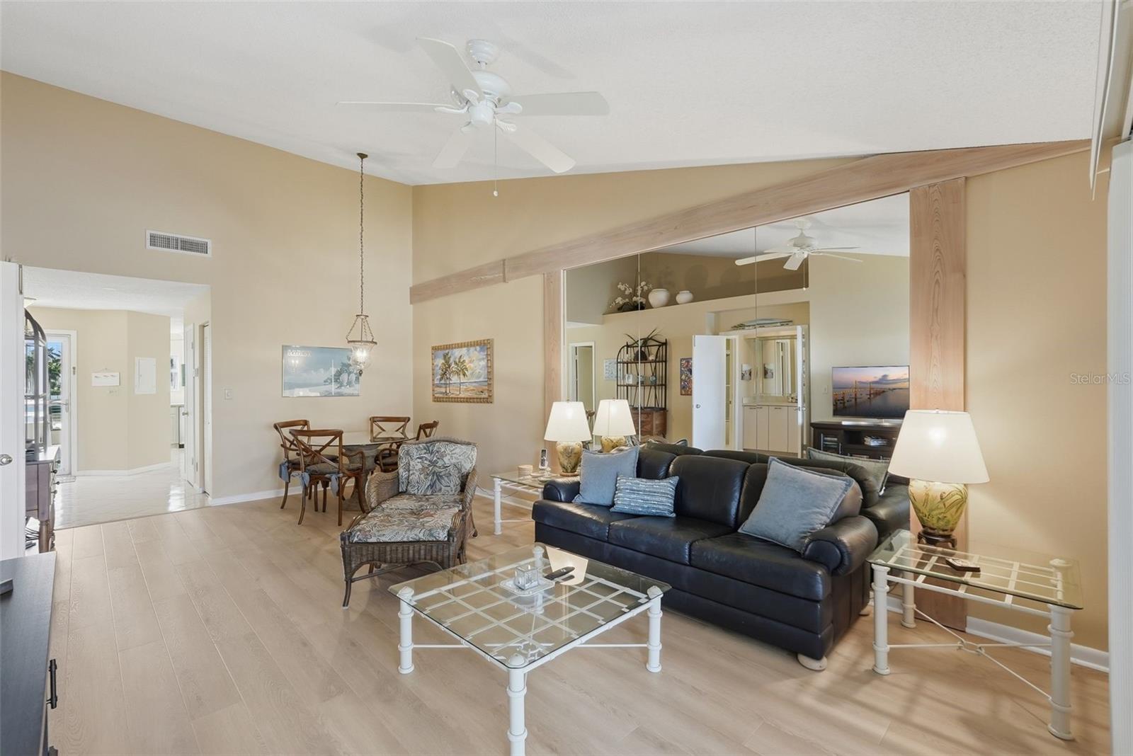 6100 BAHIA DEL MAR CIRCLE, #204, St Petersburg, FL 33715