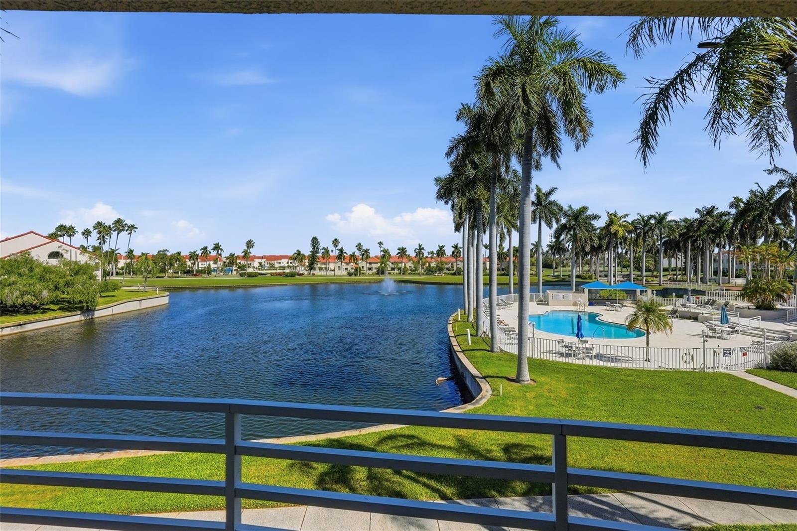 6100 BAHIA DEL MAR CIRCLE, #204, St Petersburg, FL 33715