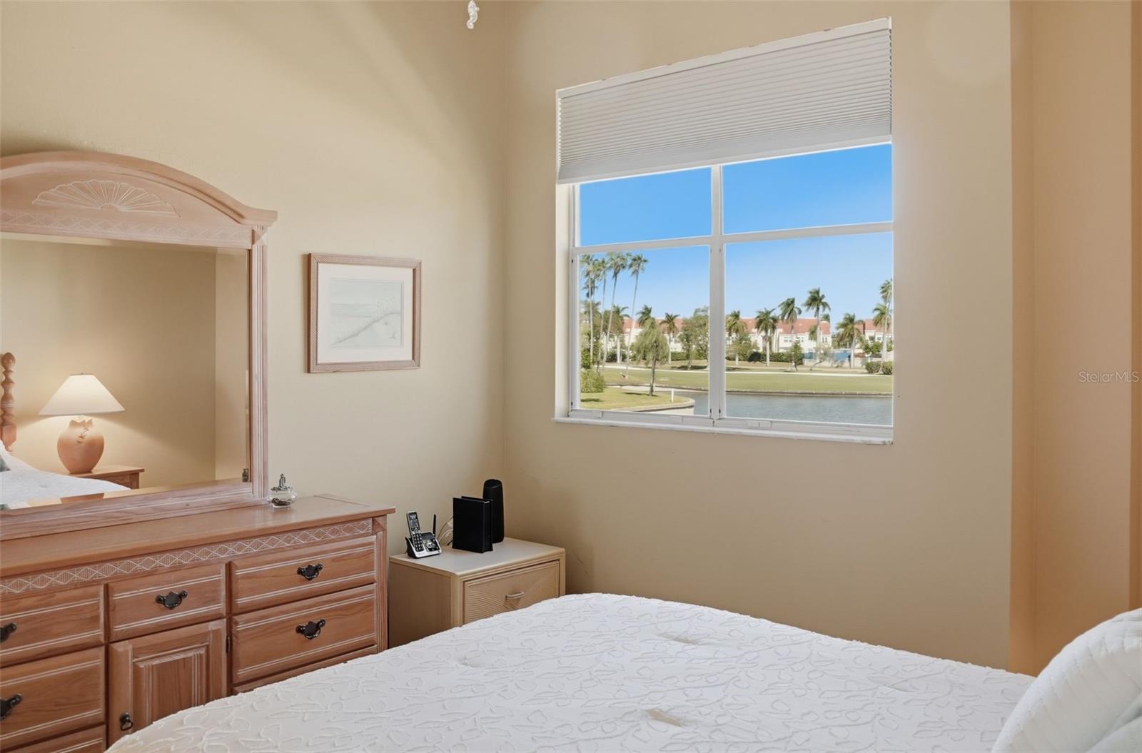 6100 BAHIA DEL MAR CIRCLE, #204, St Petersburg, FL 33715