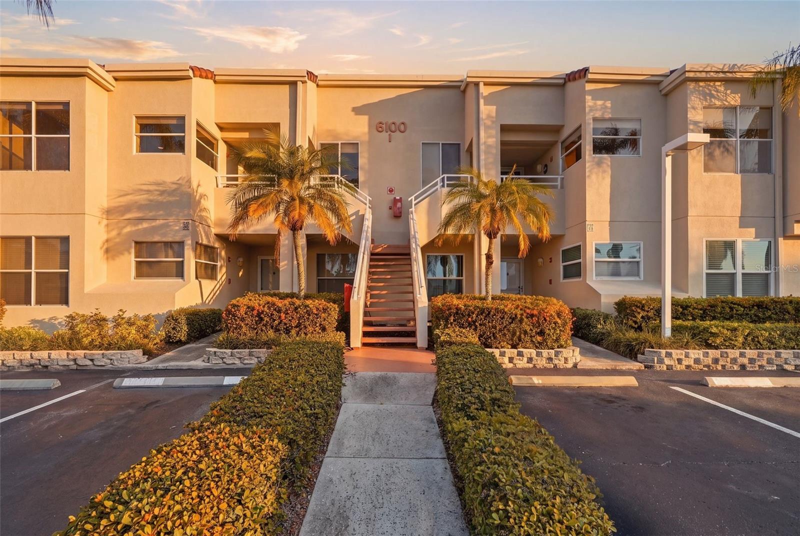 6100 BAHIA DEL MAR CIRCLE, #204, St Petersburg, FL 33715