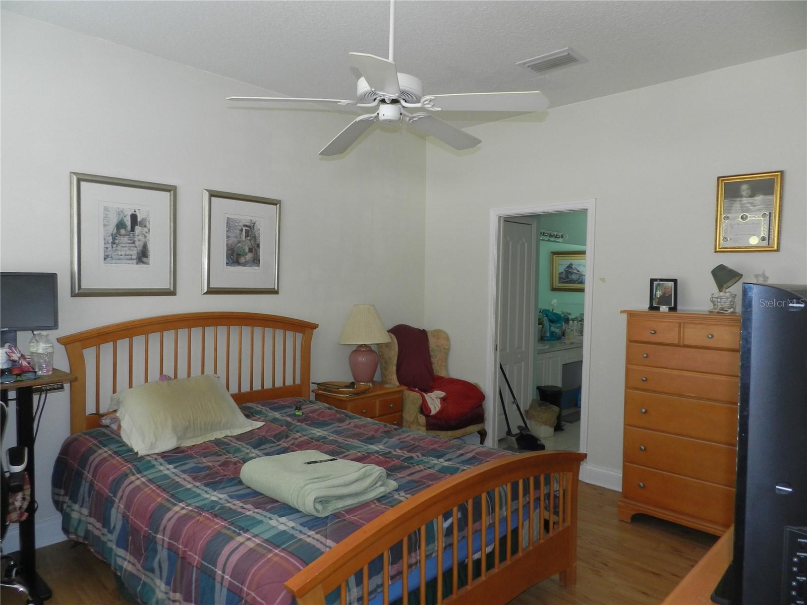1040 FOX HOLLOW RUN, Dunedin, FL 34698