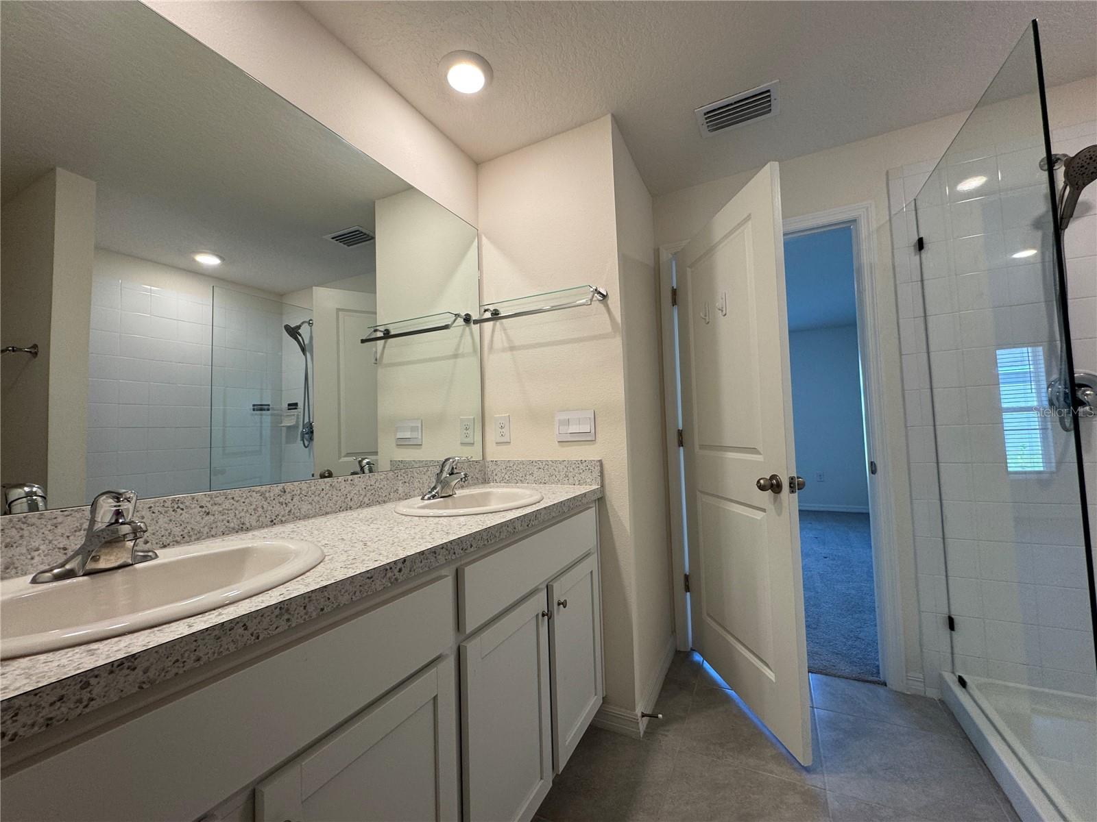 5586 LOGAN CAVE AVENUE, Wimauma, FL 33598
