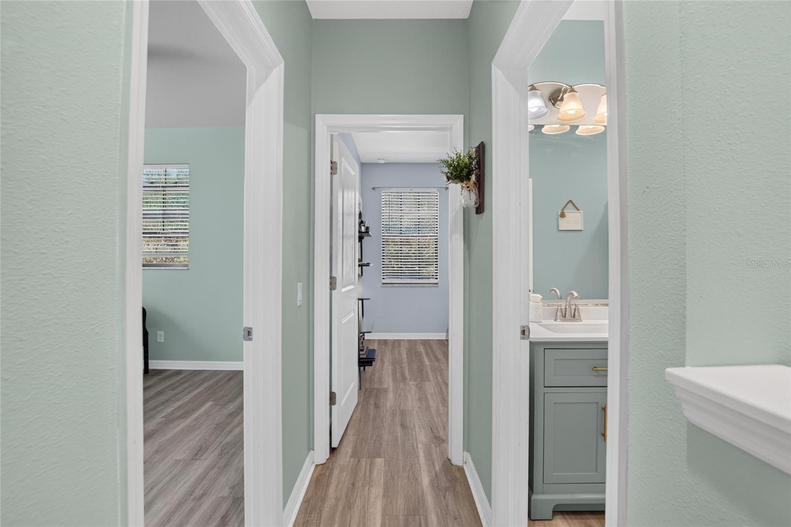 5604 BALCONY BRIDGE PLACE, Lithia, FL 33547