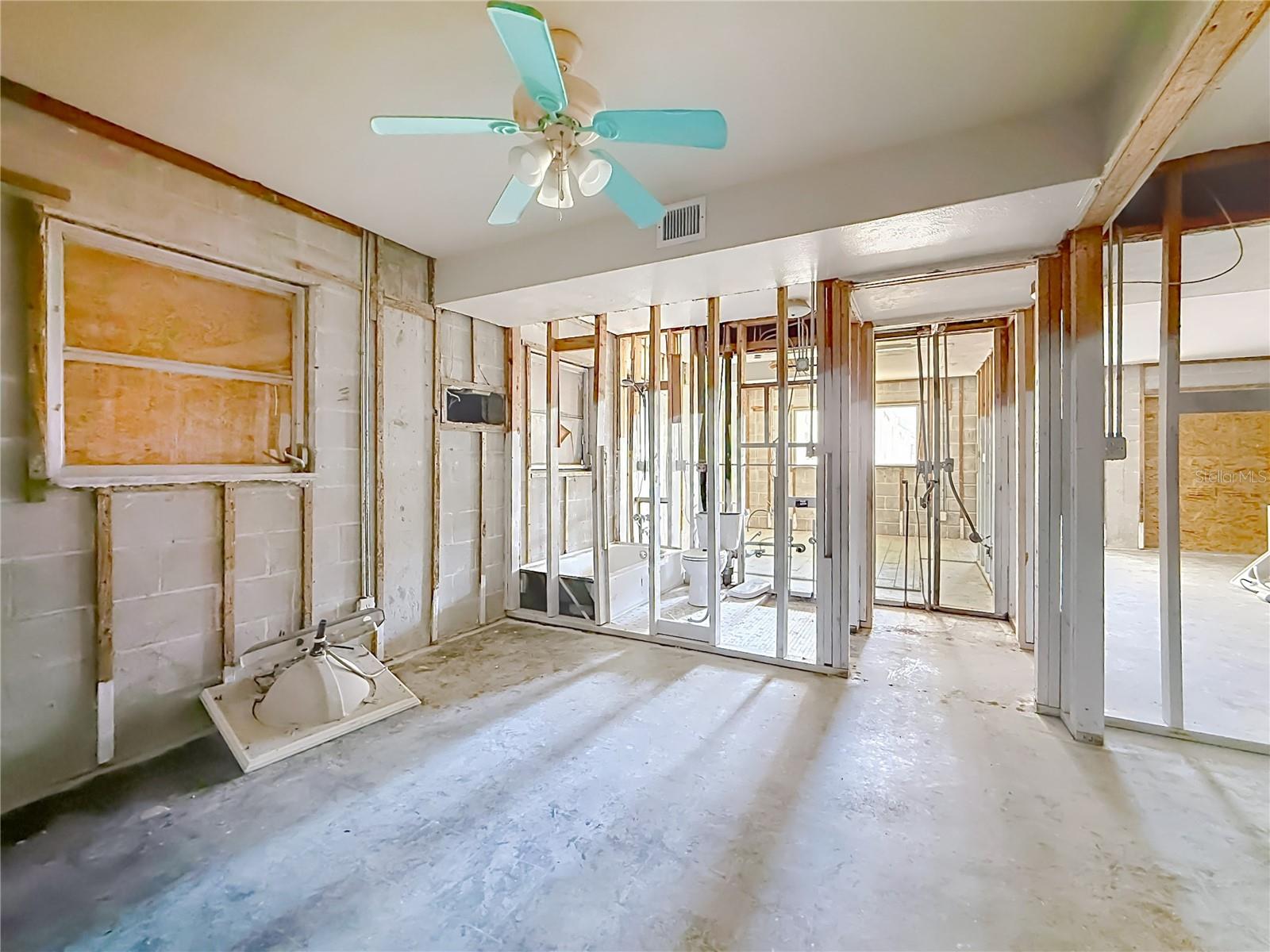4902 31ST AVENUE S, #101, Gulfport, FL 33707