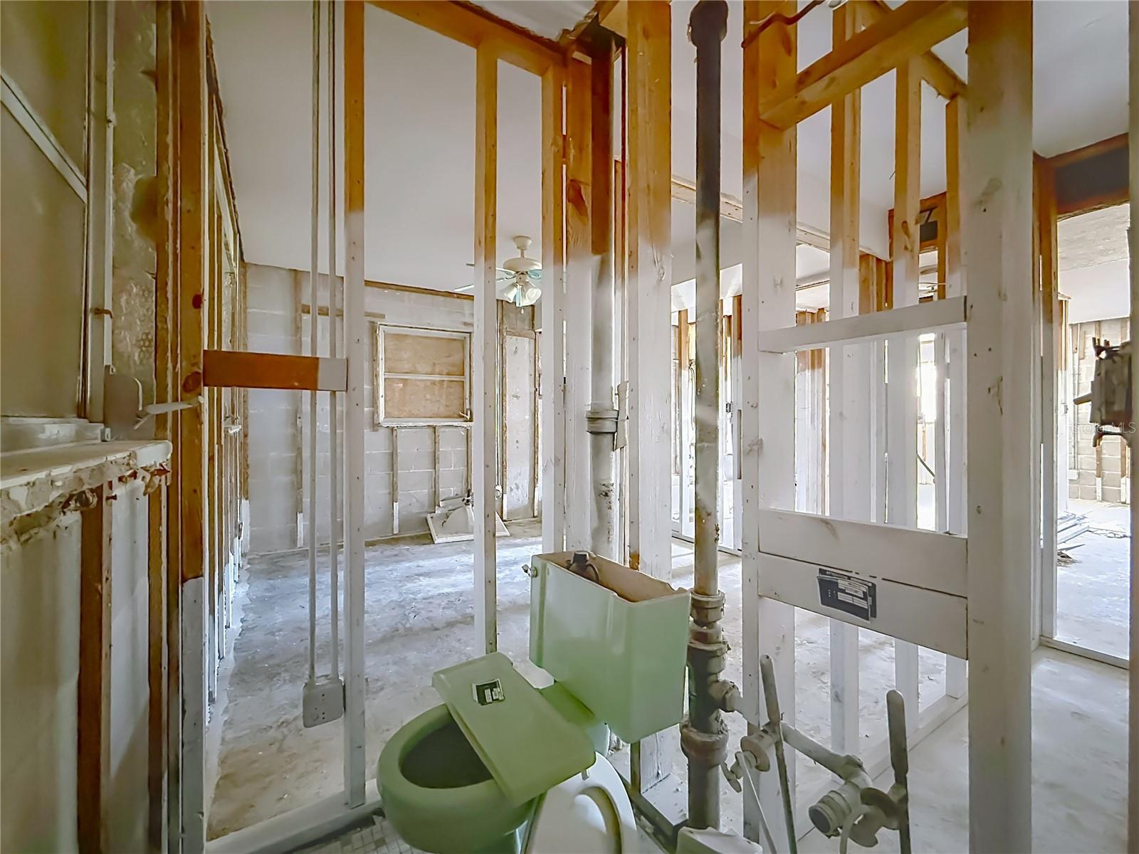 Primary 1/2 Bath