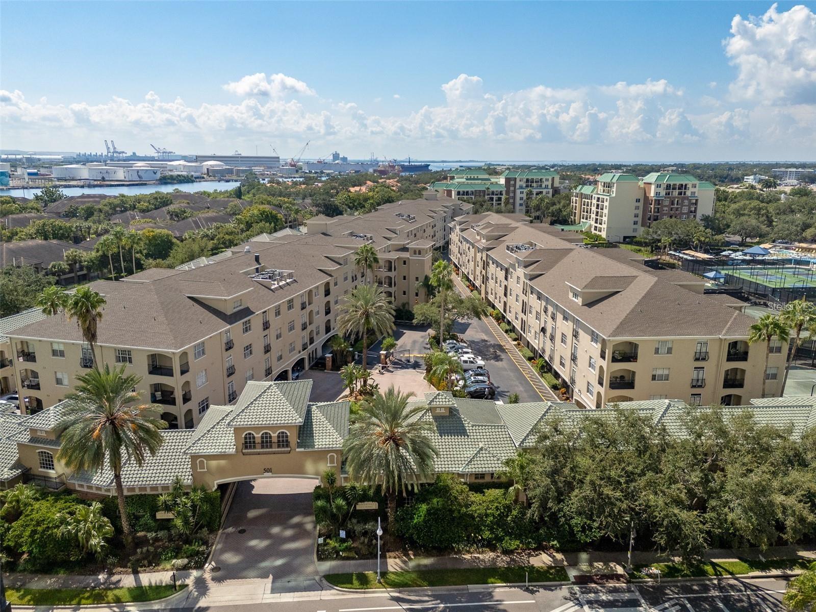 501 KNIGHTS RUN AVENUE, #1113, Tampa, FL 33602 501 KNIGHTS RUN AVENUE, #1113, Tampa, FL 33602