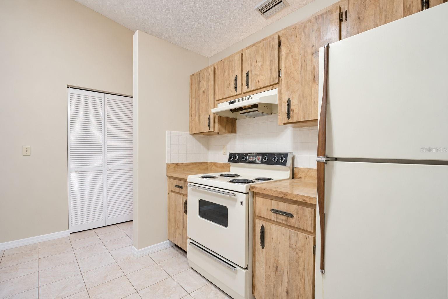 2187 NIMITZ DRIVE, #2187, Dunedin, FL 34698
