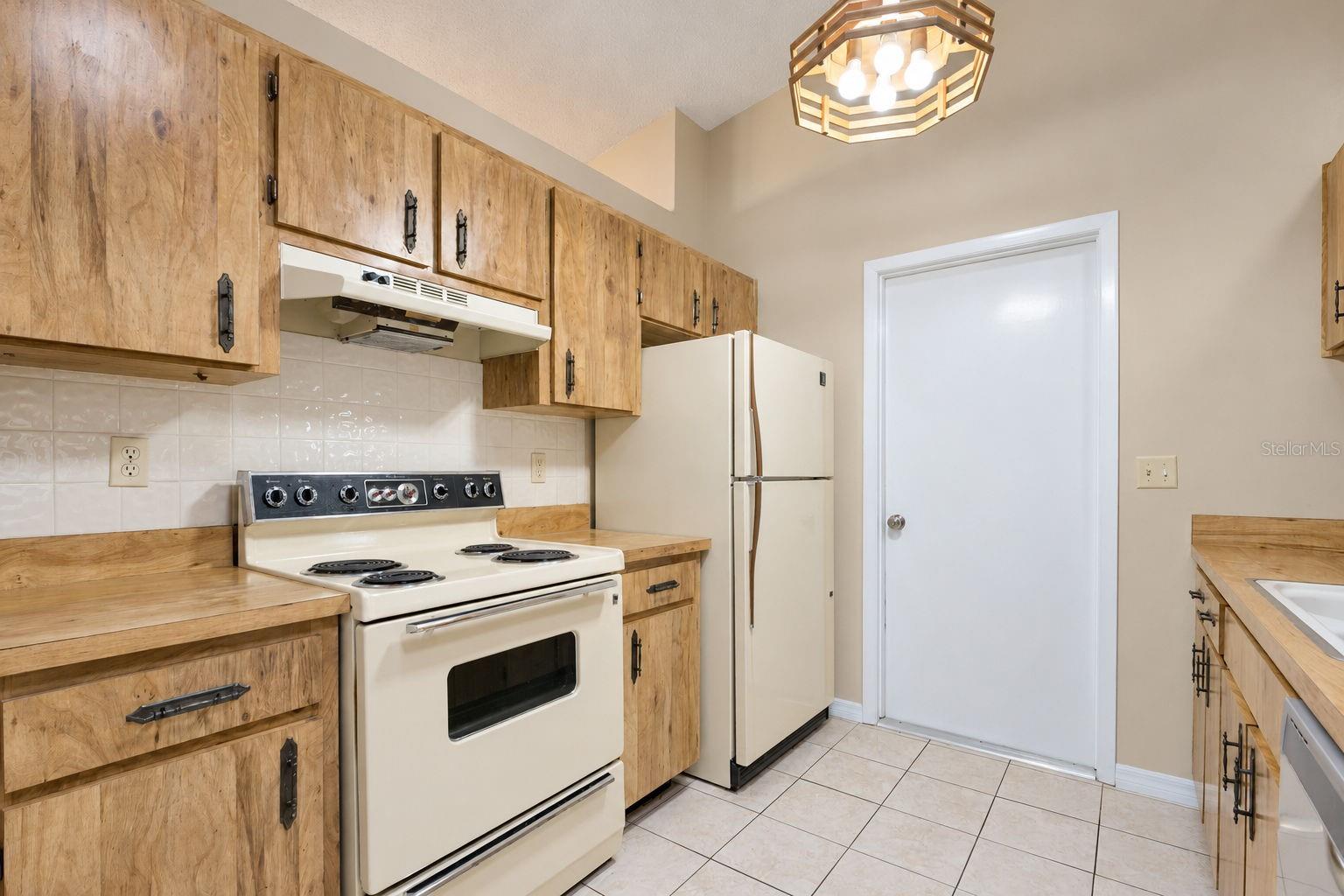 2187 NIMITZ DRIVE, #2187, Dunedin, FL 34698